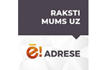 Grafika ar tumšu runas burbuli ar uzrakstu RAKSTI MUMS UZ E-Adrese virs balta fona ar oranži melnu logo